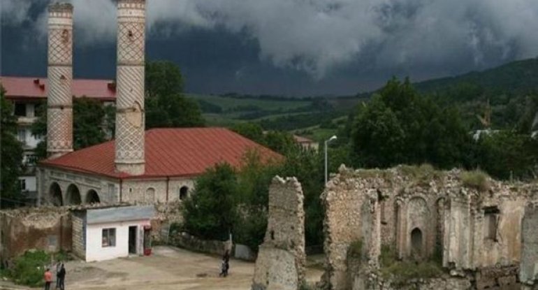 Düşmən mədəniyyət nümunələrimizi hərraclarda satır - RƏSMİ