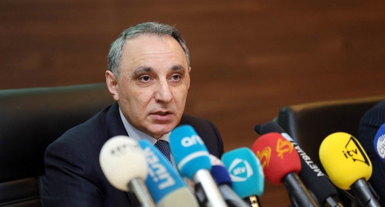 Kamran Əliyev: 