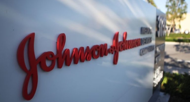 “Johnson & Johnson” şirkətinin daha bir ikiüzlülüyü ortaya çıxdı - FOTO