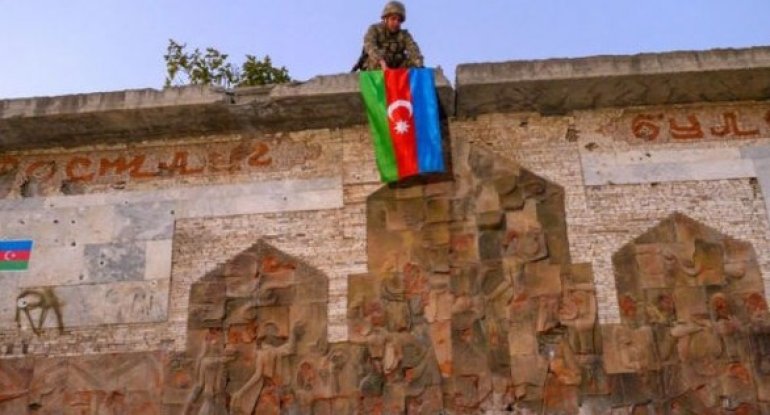 “Reuters” Qarabağa qayıtmaq arzusu ilə yaşayan həmvətənlərimizdən yazdı