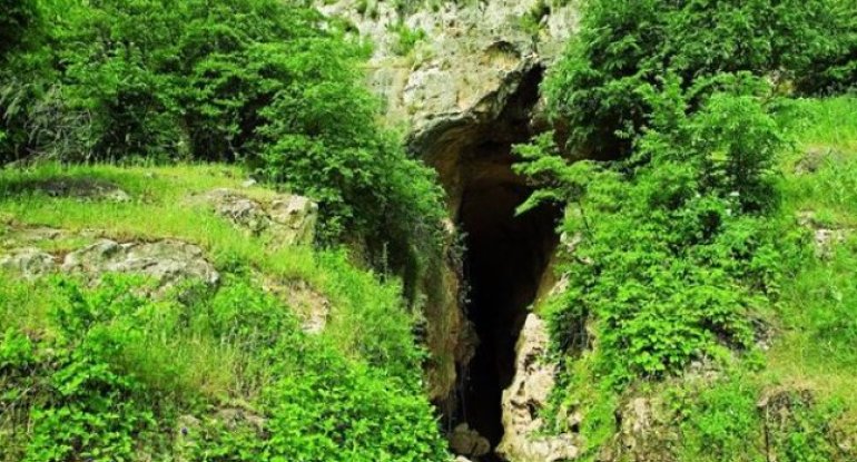 Ermənilər Azıx mağarasında qanunsuz arxeoloji qazıntı işləri aparıblar - RƏSMİ + FOTO