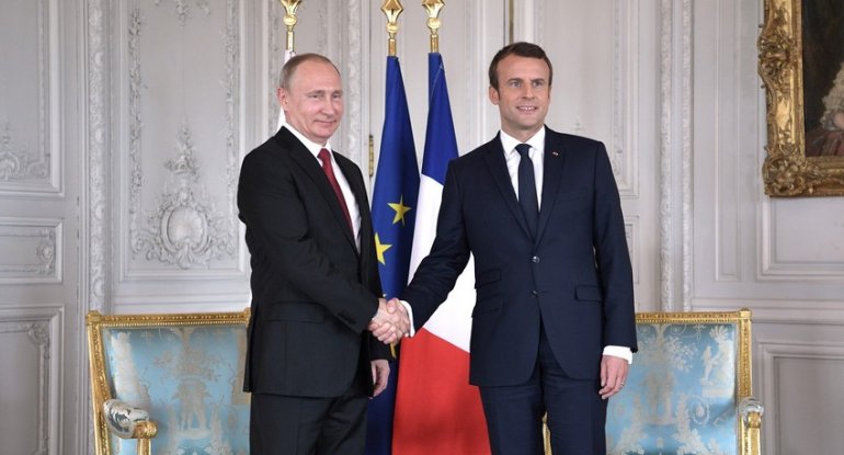 Putin və Makron Dağlıq Qarabağdakı vəziyyəti müzakirə edib