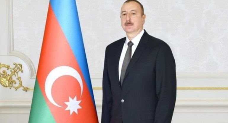 Prezident işğaldan azad olunmuş ərazidə dövlət bayrağını ucaltdı - VİDEO