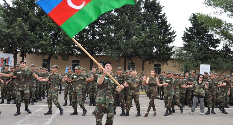 Bütövlük və azadlıq uğrunda döyüşən igid neftçilər - FOTO - VİDEO