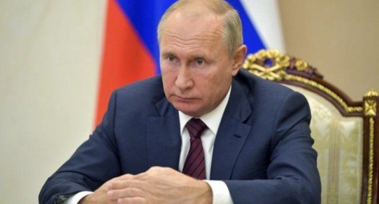 “Putinə bir sual vermək istəyirəm: Dağlıq Qarabağ ermənilərinə rus pasportları verildiyi doğrudurmu?”