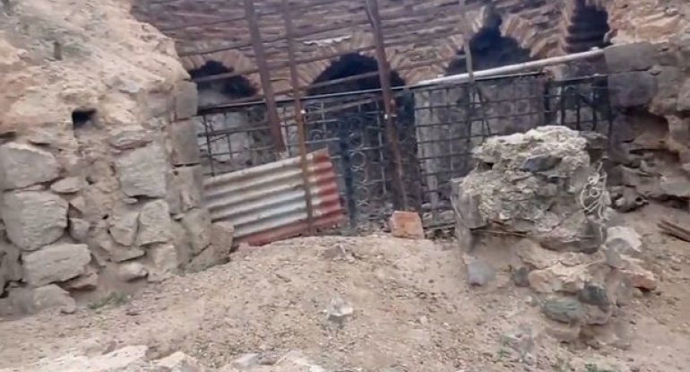 Düşmən Cəbrayılda tarixi abidəni məhv edib -xa0VİDEOxa0
