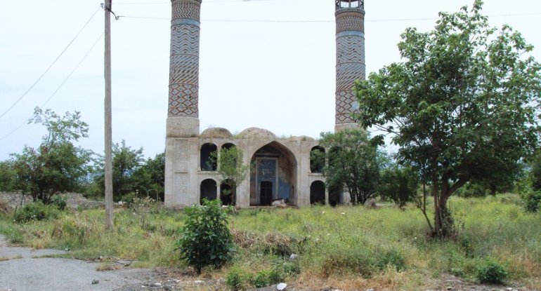 Ağdamın Pərioğlular kəndindən görüntülər
