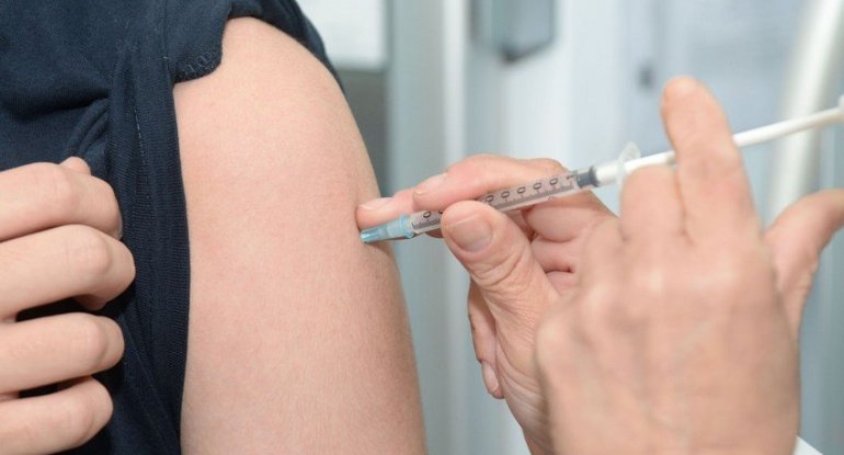ÜST: Qarşıdakı 100 gündə bütün dünyada vaksinasiyanın başlaması vacibdir