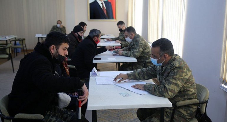 Komissiya Vətən müharibəsindən qayıdanların müraciətlərinə baxıb