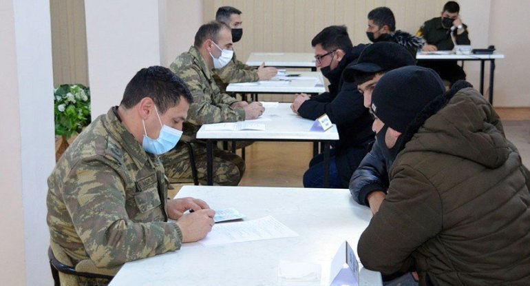 Komissiya Səfərbərlikdən tərxis edilmiş şəxslərin qəbulunu davam etdirir
