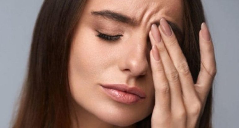 Gözdə qaşınma, işığa həssaslıq nədən xəbər verir?