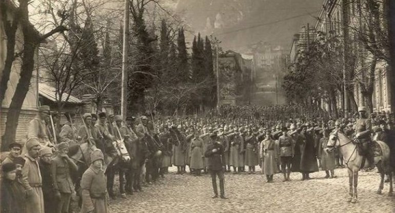 Azərbaycanlılar 100 il əvvəl Tbilisini necə qoruyub – TARİXƏ SƏYAHƏT + FOTO