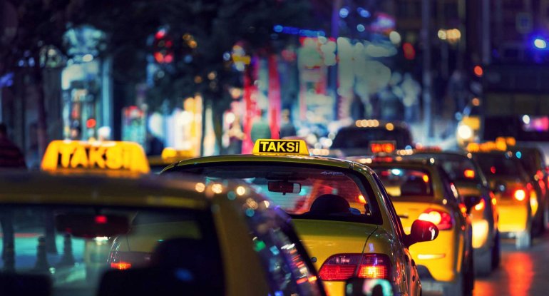 Bakıda taksi qiymətləri bir gündə 2 dəfə bahalaşdı - VİDEO