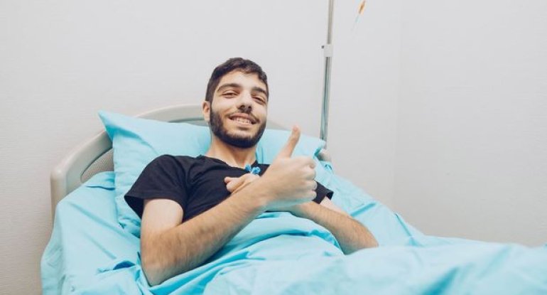“YAŞAT” Fondu daha üç qazimizin müalicəsini öhdəsinə götürdü - FOTO