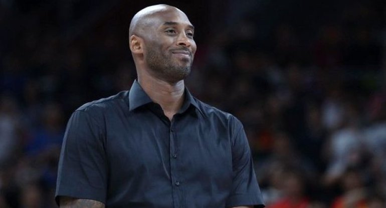 Əfsanəvi basketbolçunun kolleksiya kartı hərracda rekord qiymətə satılıb - FOTO