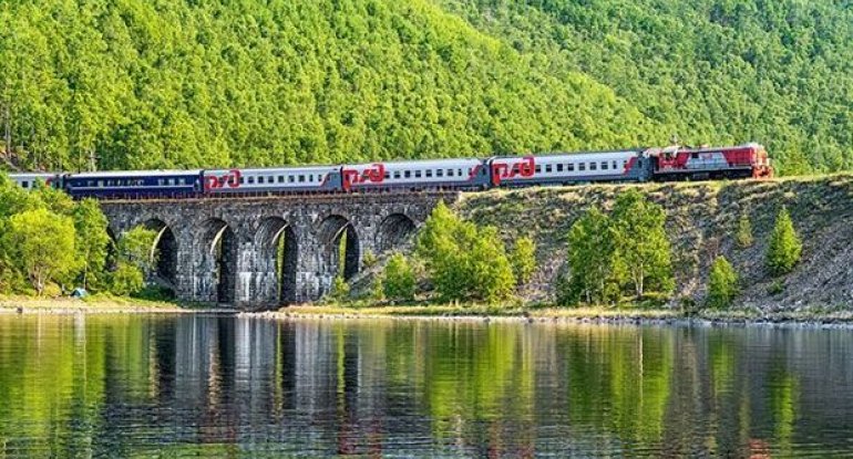 Rusiyada dəmir yolu ilə ilk gəzinti turlarına start verildi