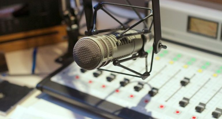 xa0Qarabağda yeni radionun açılması üçün sənəd qəbulu başa çatdı