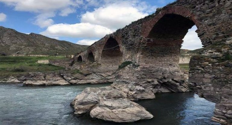 “National Geographic” Xudafərin körpüsünü paylaşıb – FOTO