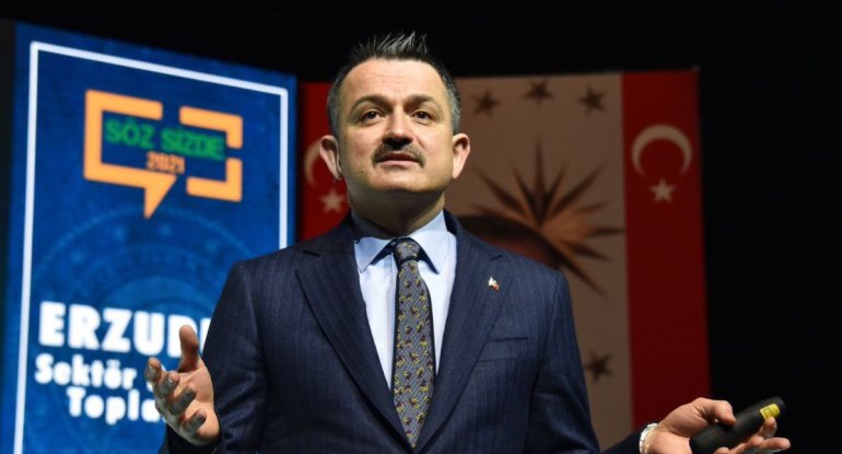 Bu türk nazir Qarabağda bağ salacaq - VİDEO