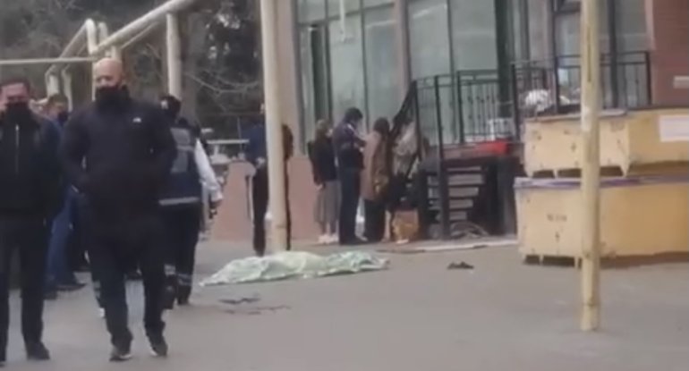SON DƏQİQƏ! Bakıda gənc qız intihar etdi - VİDEO