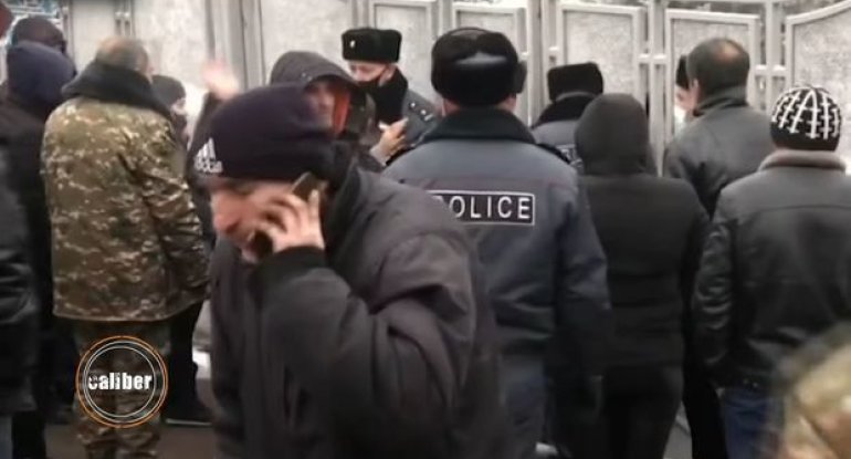 “Caliber”: Rusiya Hərbi Hava qüvvələrinin Bakıdan uçan təyyarəsi niyə İrəvanda yerə boş düşdü? - VİDEO