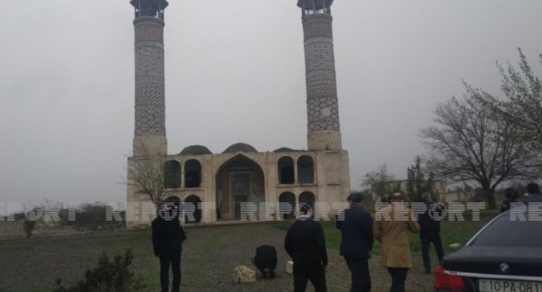 Türk Şurasının yüksək vəzifəli rəsmiləri Ağdam Cümə məscidinə baxıblar - FOTO