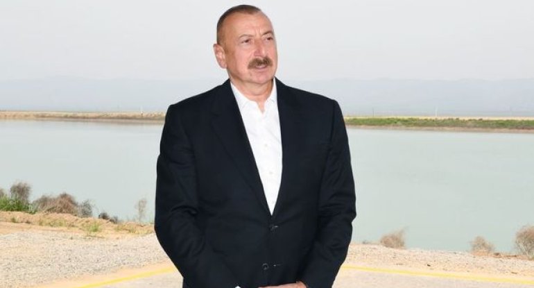 Prezident: “Rusiya mətbuatındakı “İsgəndər-M” raketləri ilə bağlı cəfəng versiyaları təsadüfi hesab etmirəm”
