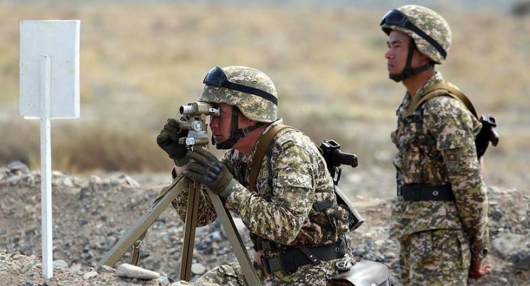 Qırğızıstan və Tacikistan qoşunların sərhəddən çıxarılmasını başa çatdırdı