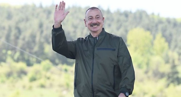 Prezident İlham Əliyev Şuşada jurnalistlərlə görüşüb