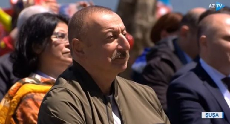 “Bayatı-Şiraz” ifası ilə prezidenti duyğulandıran Kənan kimdir? - VİDEO