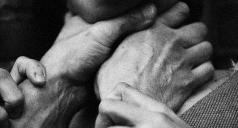 Əvvəlcə əri öldürüb deyildi, amma... - Azərbaycanda yaşlı qadın niyə qətlə yetirilib?