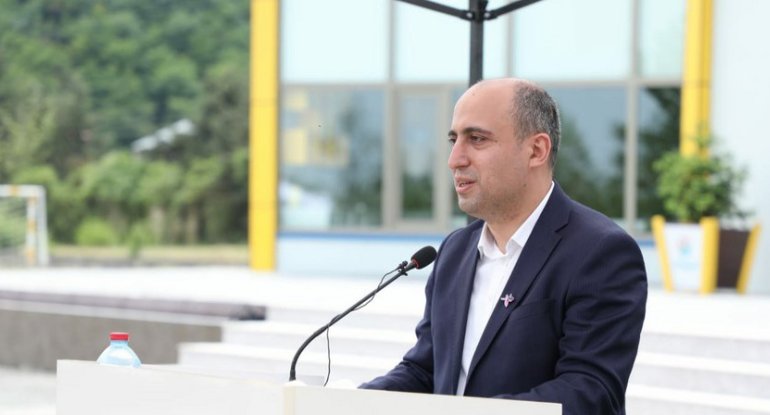 Nazir: \