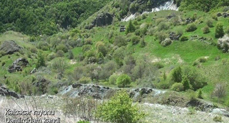 Kəlbəcərin Dəmirçidam kəndindən görüntülər