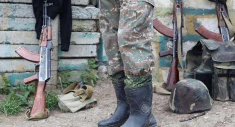 Ermənistan ordusunda başıpozuqluq davam edir- tabor komandiri gənc zabiti döyüb