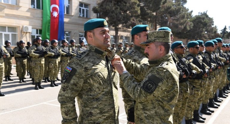 Azərbaycan sərhədçilərinə orden və medallar təqdim edilib