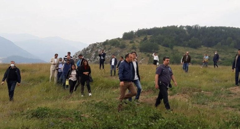 Azərbaycandakı xarici diplomatlar Cıdır düzündə olublar
