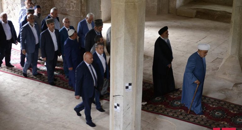 Şuşada məscid ziyarət olunub - FOTOLAR