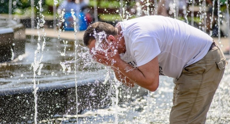 Azərbaycanda qızmar hava şəraiti bu tarixədək davam edəcək