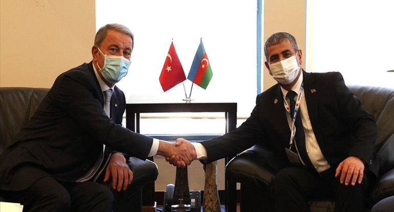 Zakir Həsənov Hulusi Akarla görüşüb