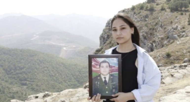 Polşada yaşayan şəhid övladı Şuşada atasının ruhunu yad edib