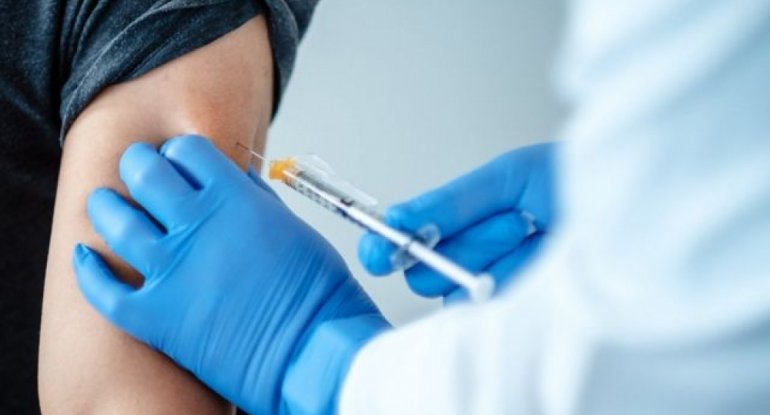 Azərbaycanda 3-cü doza vaksinin vurulmasına başlanıldı
