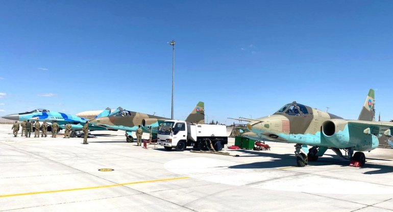 Hərbi pilotlarımız 