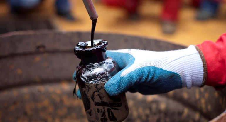 Azərbaycan neftinin son qiyməti: 1 dollar ucuzlaşdı