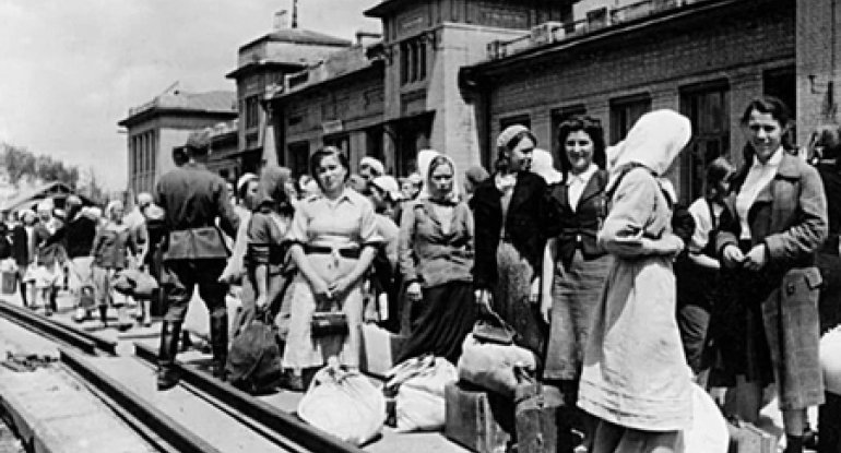 Hitlerin “ağ qulları” –5 milyon sovet vətəndaşı Almaniyada işçi qüvvəsi kimi istifadə edilib