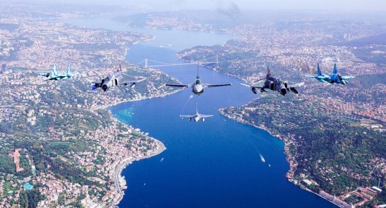 Azərbaycan və Türkiyə qırıcıları İstanbul səmasında - FOTO/YENİLƏNİB
