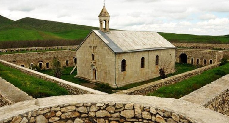 Amaras var, bayraq yoxdur - FOTOFAKT