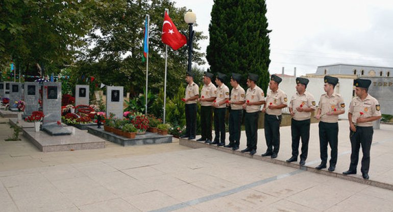 Vətən müharibəsinin ildönümü münasibətilə Azərbaycan Ordusunda silsilə tədbirlər keçirilir - FOTO