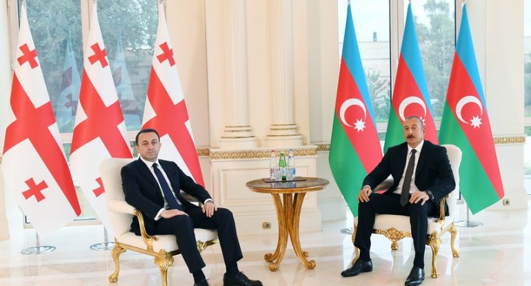 Prezident İlham Əliyev Gürcüstanın Baş naziri ilə görüşüb