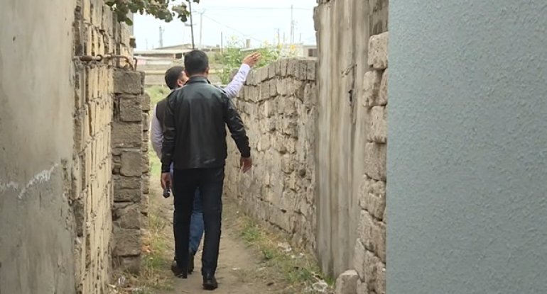 Bakıda dəhşətli cinayət: Qadın qızı ilə birləşib ərini öldürdü - VİDEO
