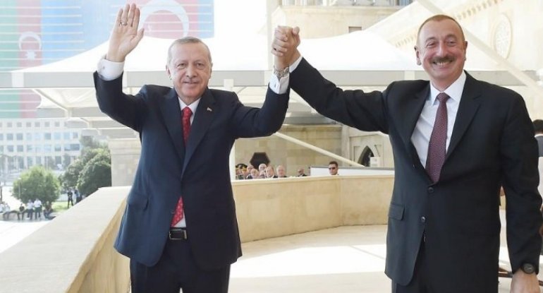 Paşinyan iki Türk lideri ilə anlaşacaq: O, Rusiyanı suçlayıb, Qərbə inteqrasiya planı qurur